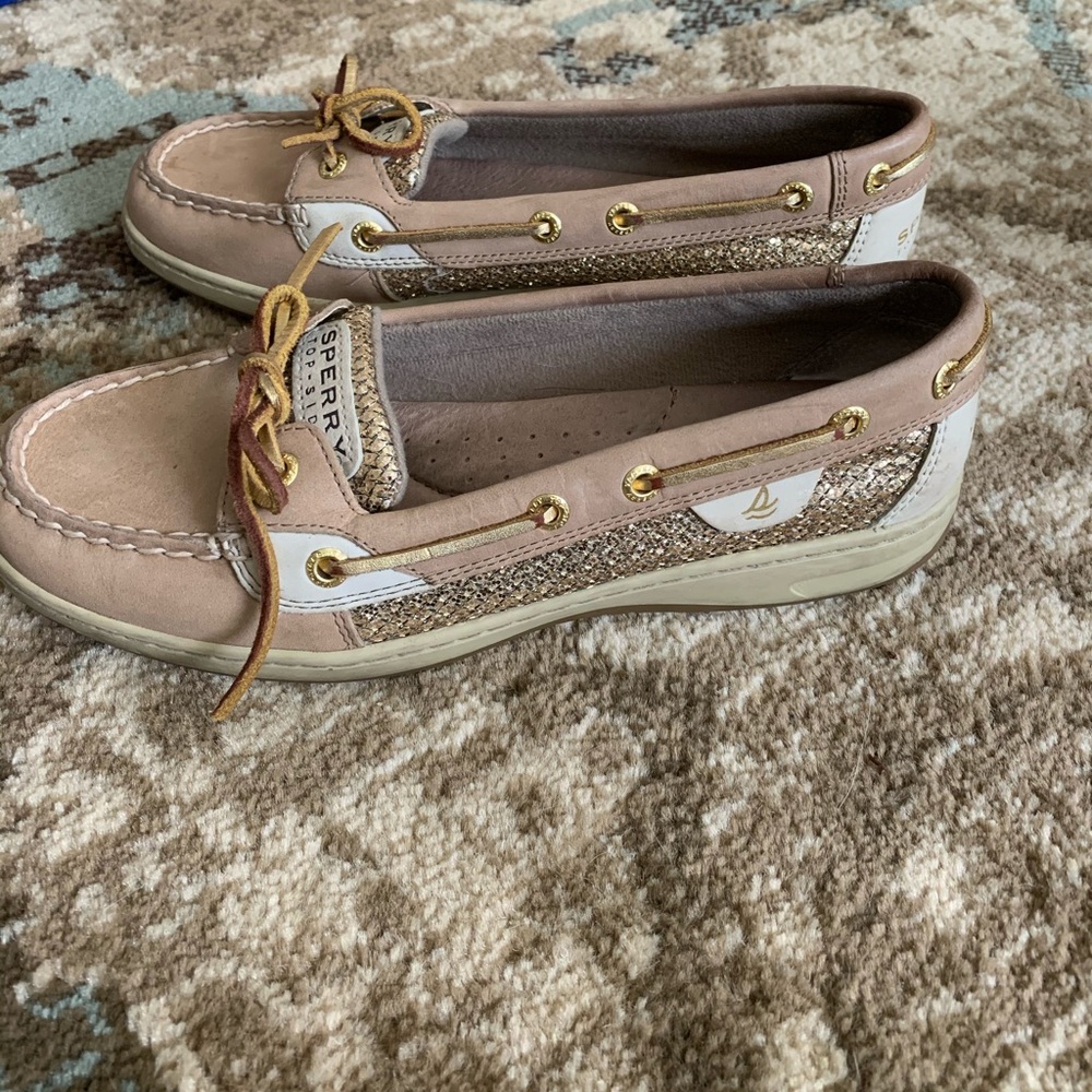 Size 8 sperry shoe